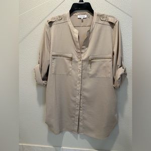 Women’s Calvin Klein shirt large